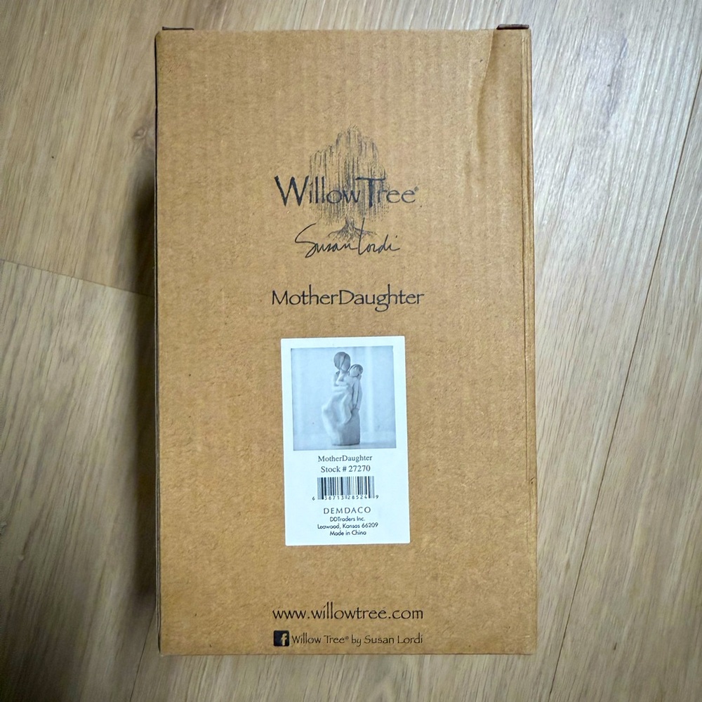 Willow Tree ‘Mother Daughter’ Figurine. - Picture 6 of 8